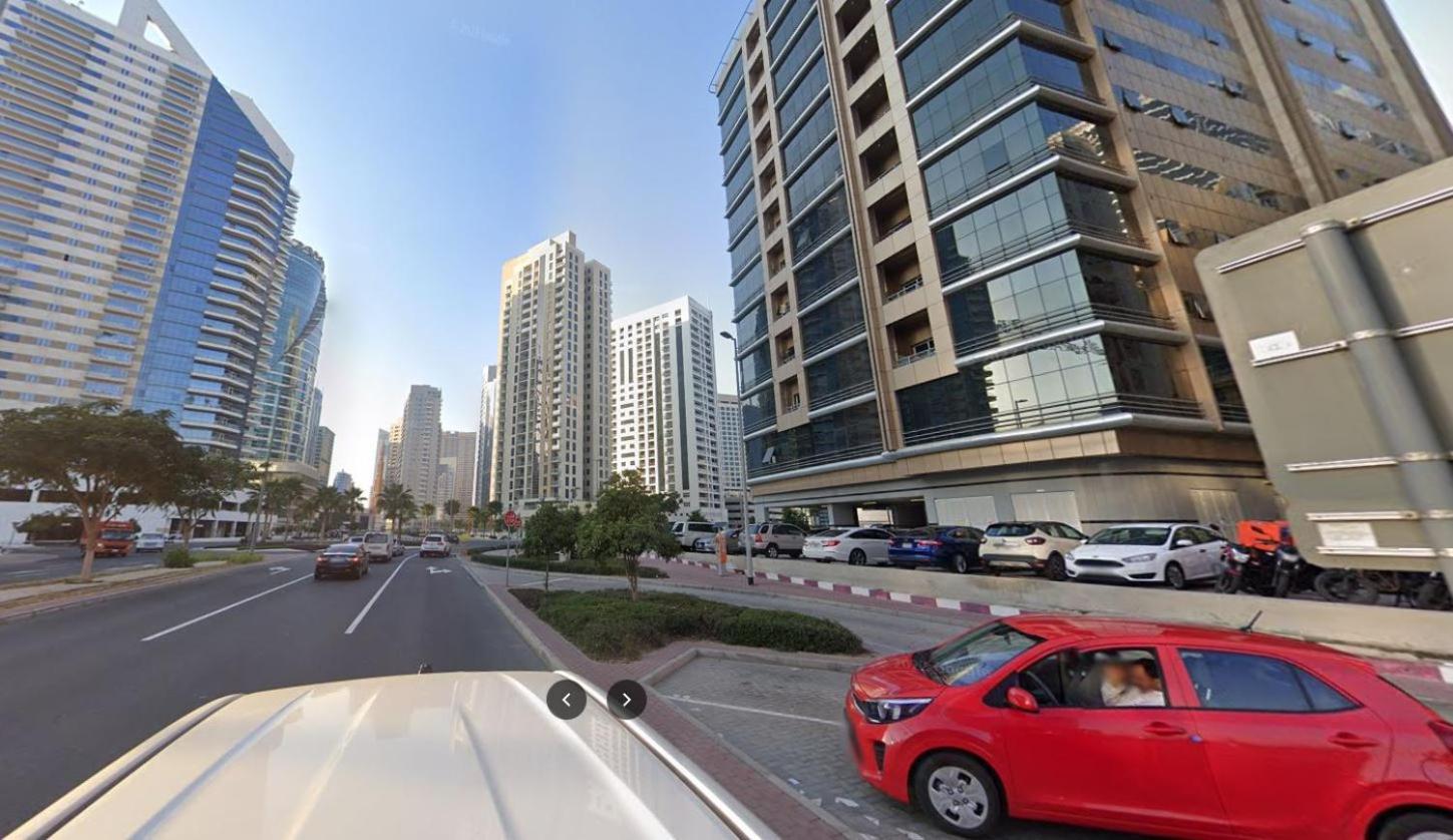 Nicest Partition In Barsha Heights Near Internet Metro Homestay *