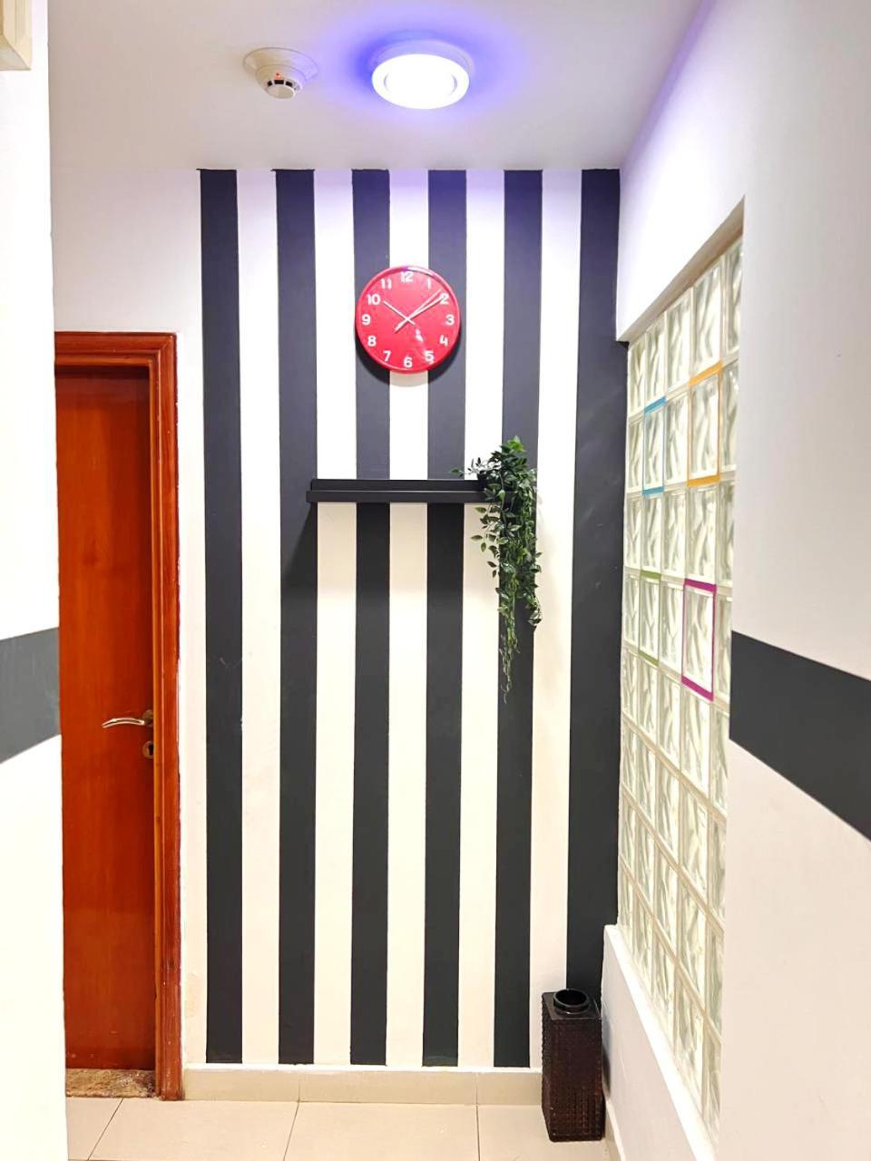 Nicest Partition In Barsha Heights Near Internet Metro Homestay *